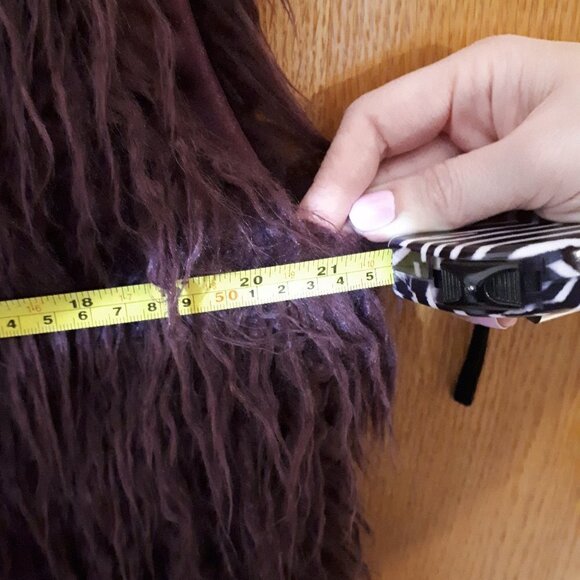 EUC Jacob wine berry purple faux fur vest Size M/L - Picture 5 of 5